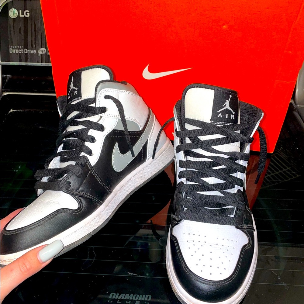 Air Jordan 1 Mid 'White Shadow' Mens Sneakers